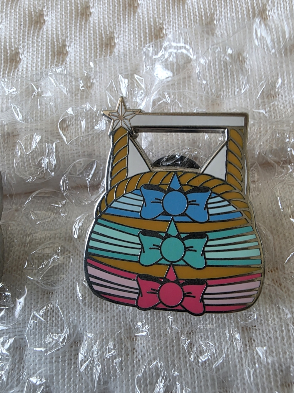 DISNEY Princess Handbag Pins - Picture 12 of 15